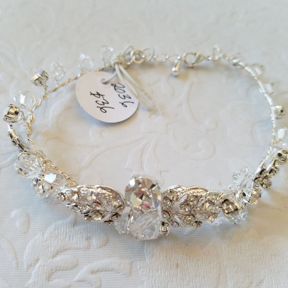 Cubic Zirconia and beaded bracelet